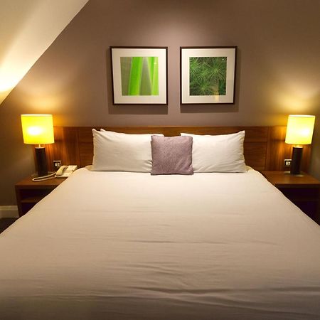 Best Western Ship Hotel Вейбридж Екстер'єр фото