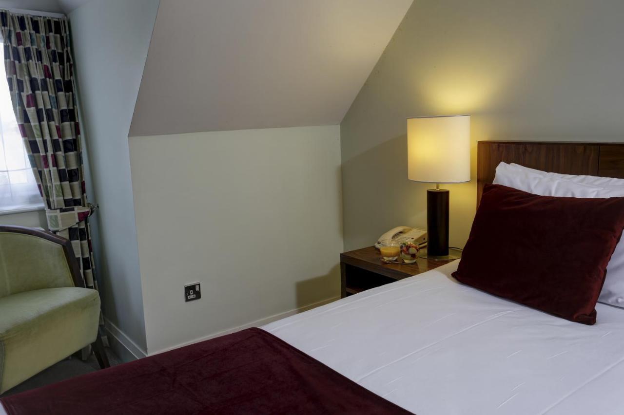 Best Western Ship Hotel Вейбридж Номер фото